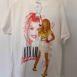 Disney White and Yellow Short Sleeve Tee